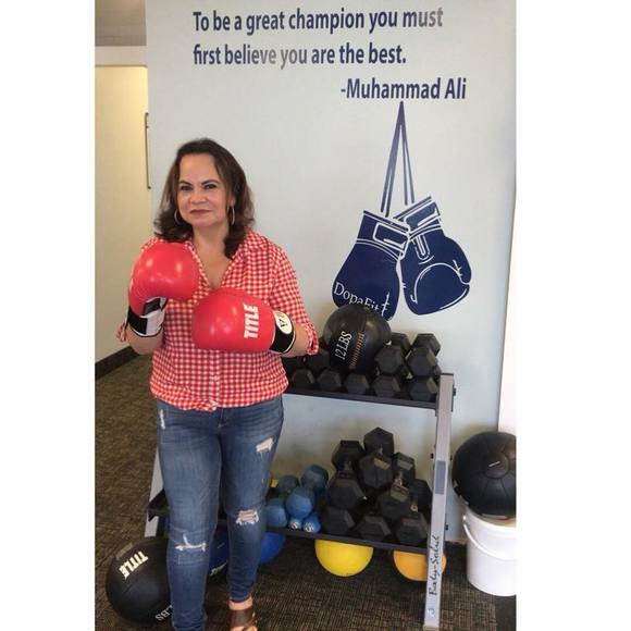 Meet your Posher, Vicky - Picture 1 of 1